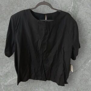 Adrian Jordan NWT black short sleeve blouse rose gold back button closure 22W